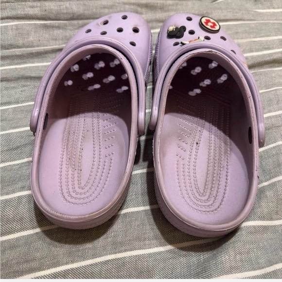 Crocs women Classic Clog in Light Purple - Picture 3 of 3